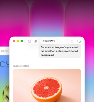 Pantalla de un MacBook Neo, imagen de un pomelo generada con ChatGPT, segunda ventana con la imagen de una alcachofa sobre un fondo degradado en Keynote