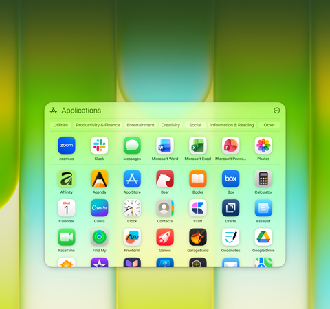 Pantalla de un MacBook Neo con la ventana Aplicaciones que muestra una amplia variedad de apps